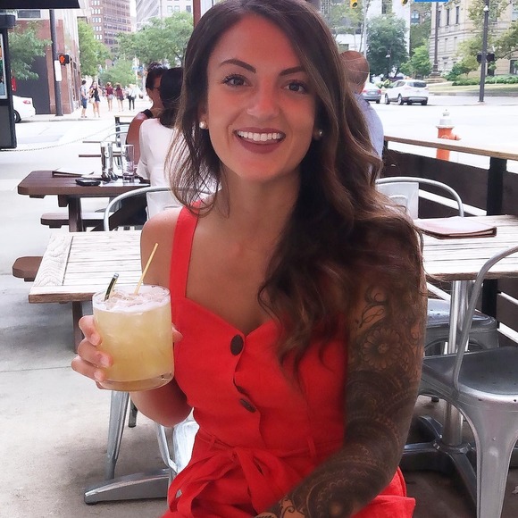 Profile Picture of Amber Kinzel (@ambaaxkazzamm) on Poshmark