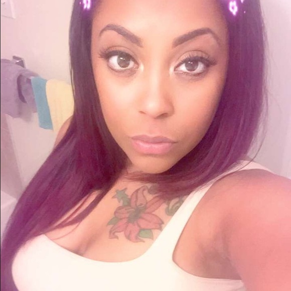 Profile Picture of Ebone Allen (@eb1204) on Poshmark