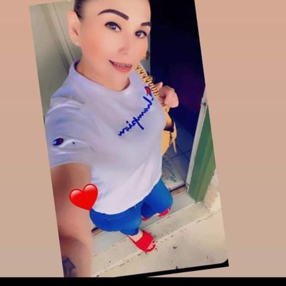 Lucia De ibarra - Poshmark Profile Picture of Lucia De ibarra (@llamas00) on Poshmark