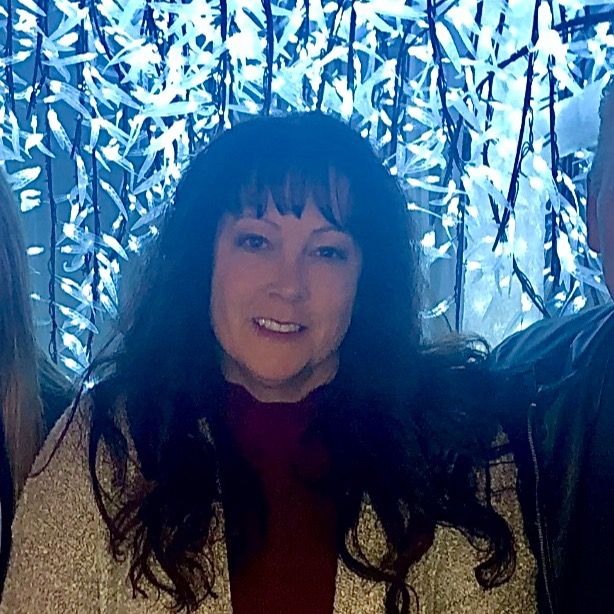 Profile Picture of Shelley Perreault Do (@shelleyperreaultdowd) on Tiktok