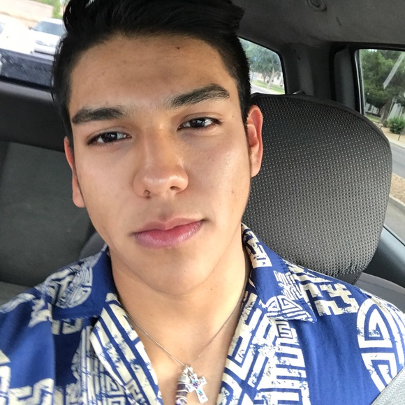 Profile Picture of Alex Partida (@alexxpartida) on Poshmark