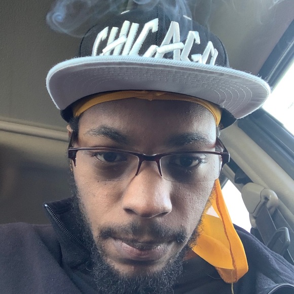Profile Picture of Calvin Howard (@calvinhoward848) on Poshmark