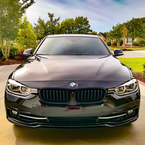 Profile Picture of Michael Mennella (@mikeswave) on Poshmark