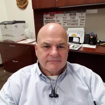 Profile Picture of Mark Medinger (@gv76015) on Twitter