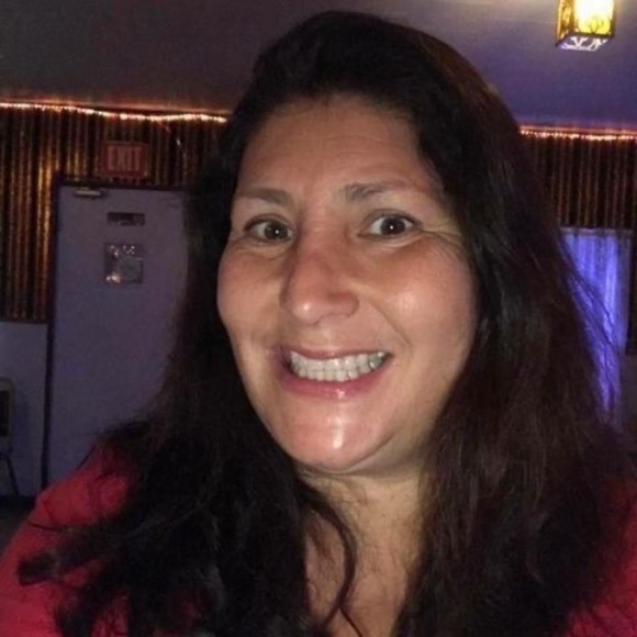 Profile Picture of Marina Shortley (@marinashortley) on Poshmark