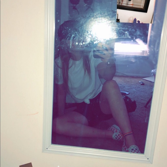 Profile Picture of Ellen Anson (@faithans) on Poshmark