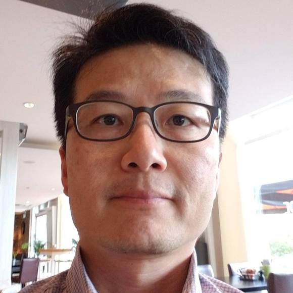 Profile Picture of George Kim (@georgekim) on Poshmark