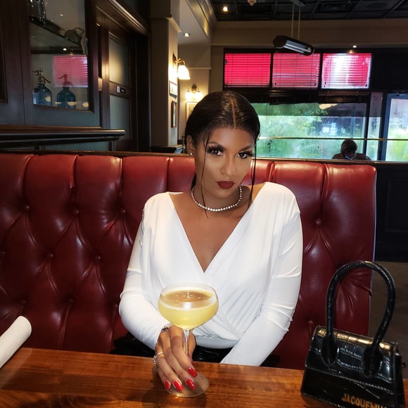 Profile Picture of Danielle Victor (@danielle_victor) on Poshmark