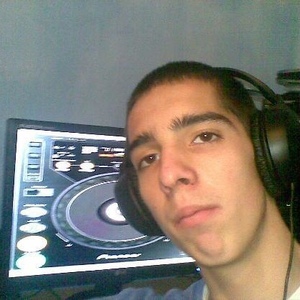 Profile Picture of Keresztes Róbert (@robiandnokia) on Myspace