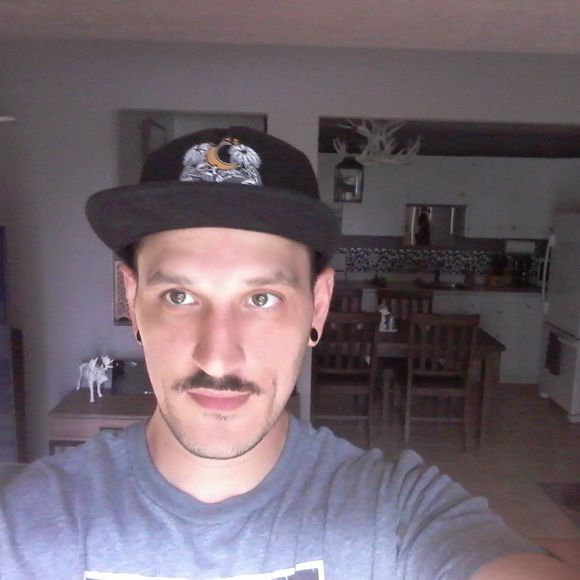 Profile Picture of Stephane Lavoy (@stephanelavoy11) on Poshmark