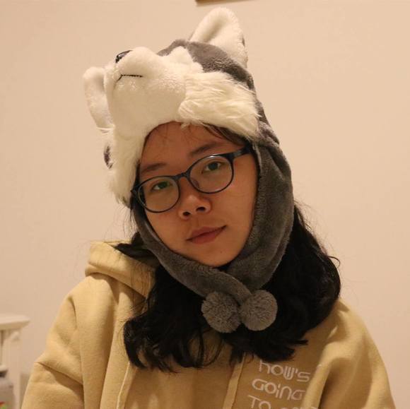 Profile Picture of Ly Trinh (@lytrinh12032001) on Poshmark