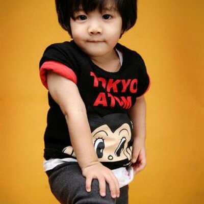 Profile Picture of Helen Liang (@MrsBobUnicorn) on Twitter