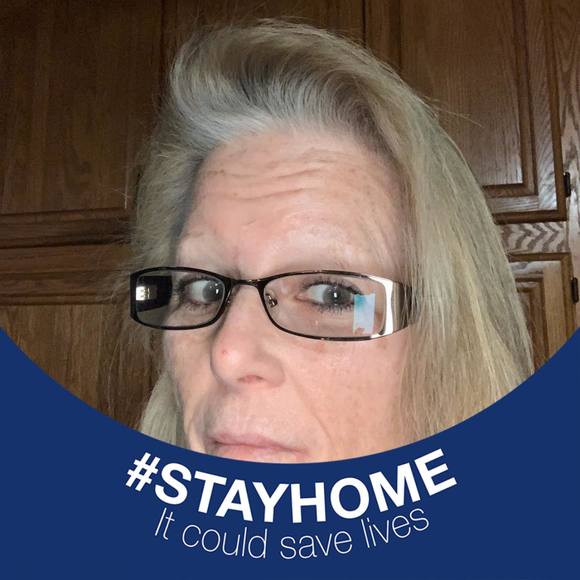 Profile Picture of Marie Mannering (@mariemannering) on Poshmark