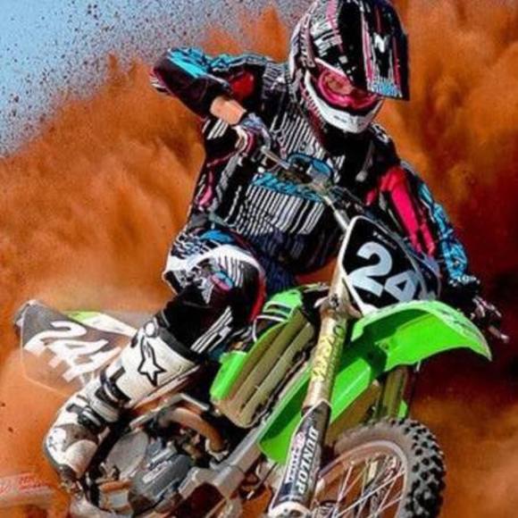 Profile Picture of Jared Hubbard (@greninstinct) on Poshmark