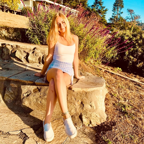 Profile Picture of Sienna Stutzman (@kdsssienna) on Poshmark