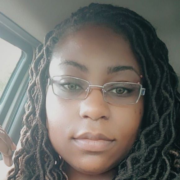 Profile Picture of Monay Swanson (@junebaby21) on Poshmark