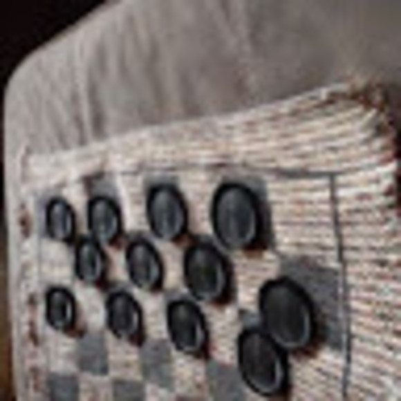 Profile Picture of Mike Moe 40 (@cash122310) on Poshmark