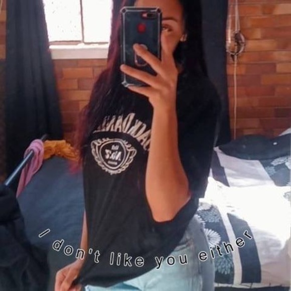 Profile Picture of Crystal Kemp (@crystal_kemp) on Poshmark
