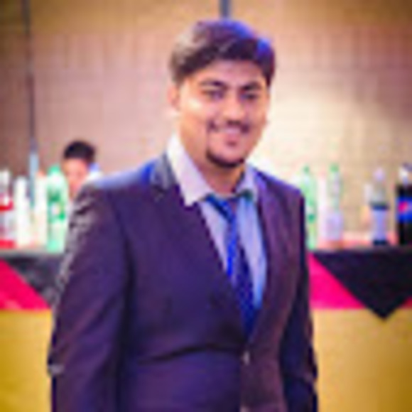 Profile Picture of Roy Jr. (@roypunter14) on Poshmark