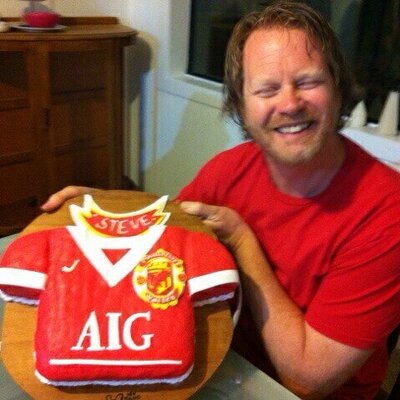 Profile Picture of Steve De La Haye (@redmess2013) on Twitter