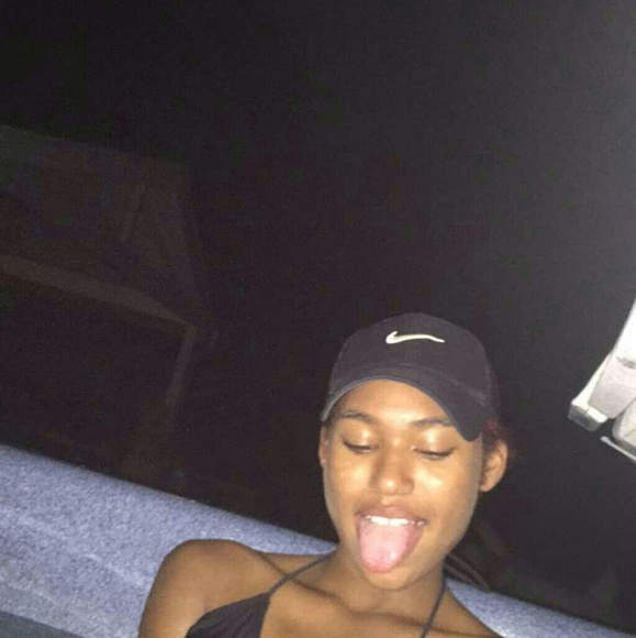 Profile Picture of Sami Venable (@venablesamsam) on Poshmark