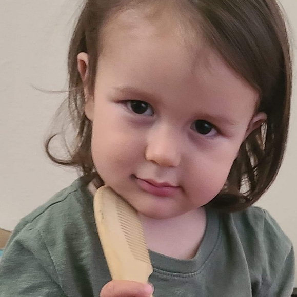 Profile Picture of Dina Hansell (@dinarhansell) on Poshmark