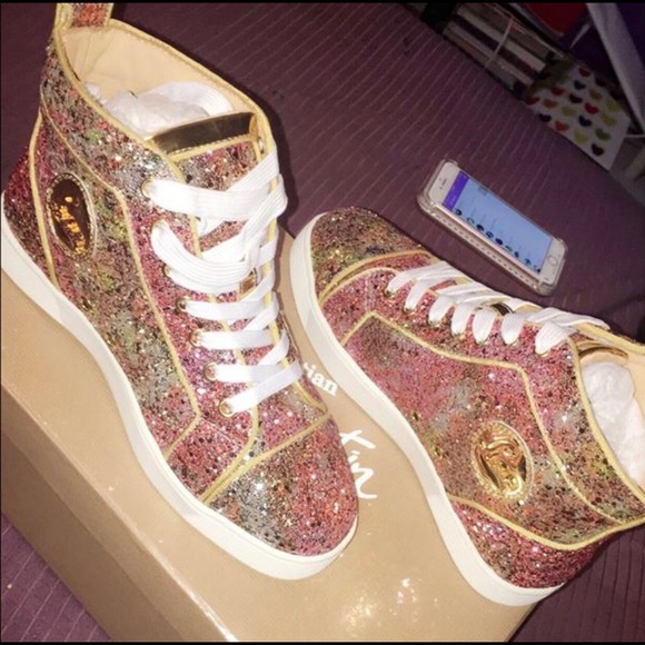 Tanayah Kirkaldy - Poshmark Profile Picture of Tanayah Kirkaldy (@viaanayaa) on Poshmark