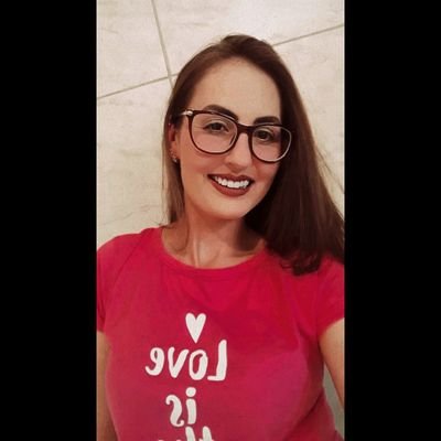Profile Picture of Alê Ramos 🌻 (@AL3RAM0S) on Twitter