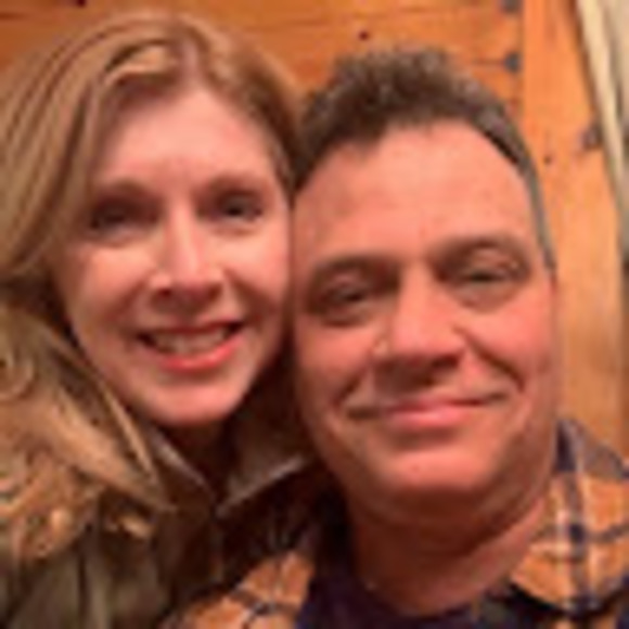 Profile Picture of Kim Darnell (@kimdarnell22) on Poshmark