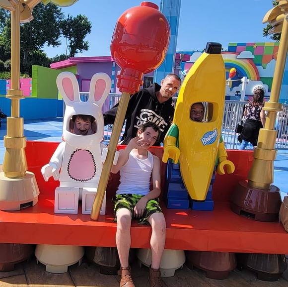 Profile Picture of Christopher Rickson (@c_rickson) on Poshmark