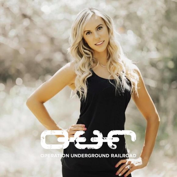 Profile Picture of Brooke Norseth (@brookenorthstar) on Poshmark