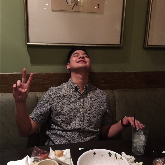 Profile Picture of Jeff Tran (@freeeking) on Poshmark