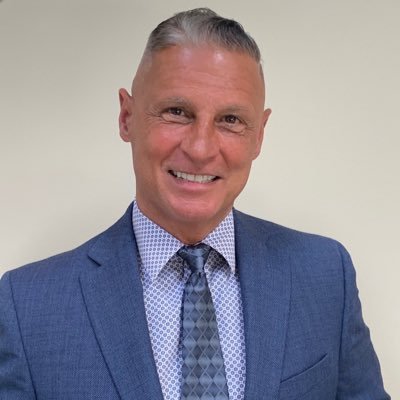 Profile Picture of John Roros (@john_roros) on Twitter