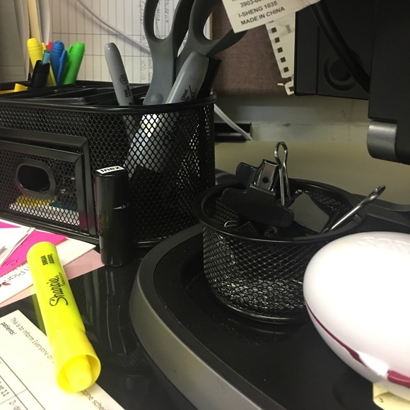 Profile Picture of Inez Diaz (@inezdiaz71) on Poshmark