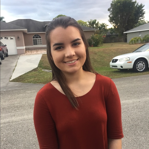 Profile Picture of Kaitlyn Ramirez (@kaitlyn_ramirez) on Poshmark