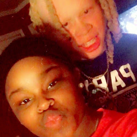 Profile Picture of Shamerial Gilbert (@laylaylovebae21) on Poshmark