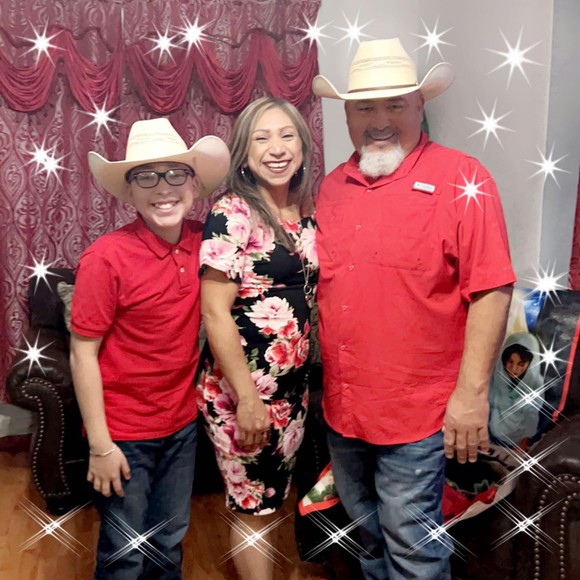 Profile Picture of Verónica Pichardo (@vpichardo2224) on Poshmark