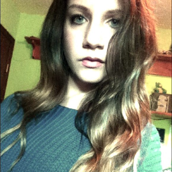 Profile Picture of Kortney Kassler (@kortneykassler) on Poshmark