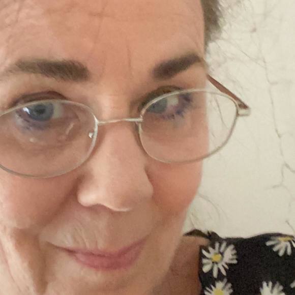 Profile Picture of Sallye Ripkowski (@sjmr58) on Poshmark
