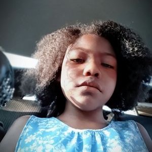 Profile Picture of Lillian Walter (@Lillian94132087) on Twitter