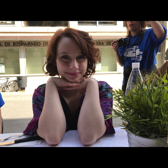 Profile Picture of Kristen Dubicki (@kristen_alison) on Poshmark