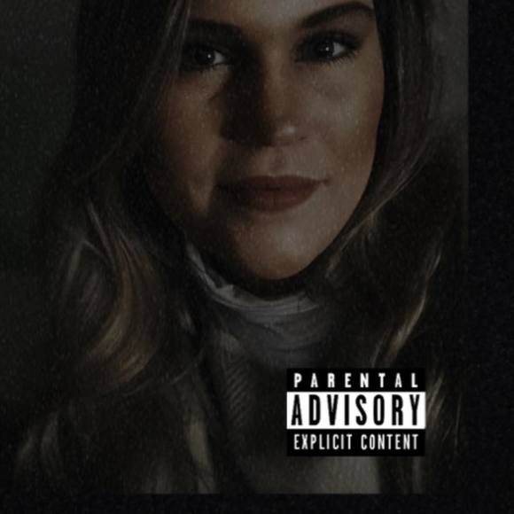 Profile Picture of Jess Jarvis (@jessjarvis58) on Poshmark