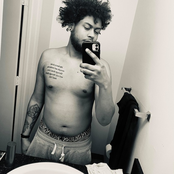 Profile Picture of Harold Hayes (@luckyhayes) on Poshmark