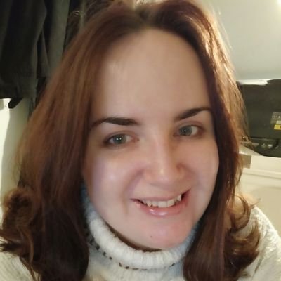 Profile Picture of Hannah Elizabeth Hussey  🌺 🌸 (@HannahEliza1) on Twitter