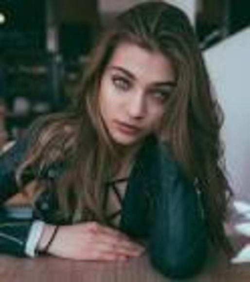 Profile Picture of Amanda Obrien (@amandamhhkwx9) on Poshmark