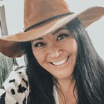 Profile Picture of Janet Machii (@ellesea_boutique) on Instagram