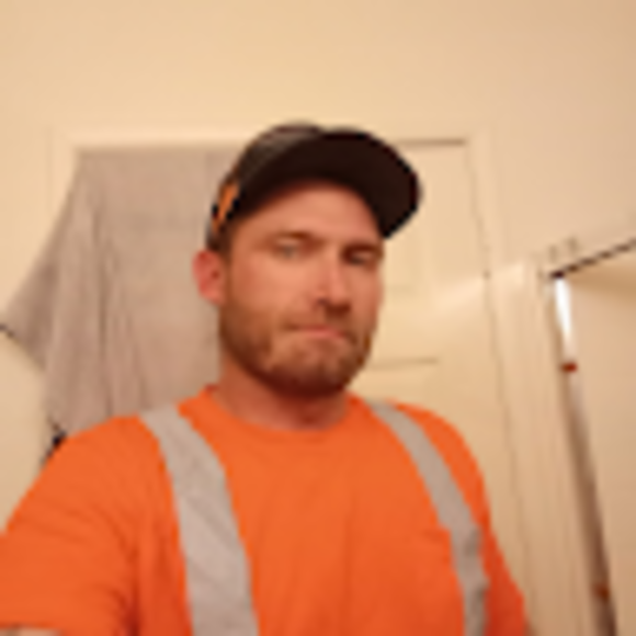 Profile Picture of Cameron Mckay (@cmckay831227) on Poshmark