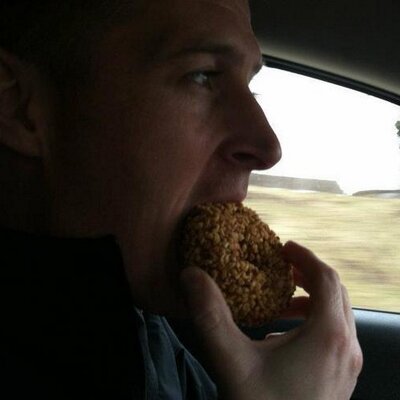 Profile Picture of Bill Powers (@billmaxpowers) on Twitter