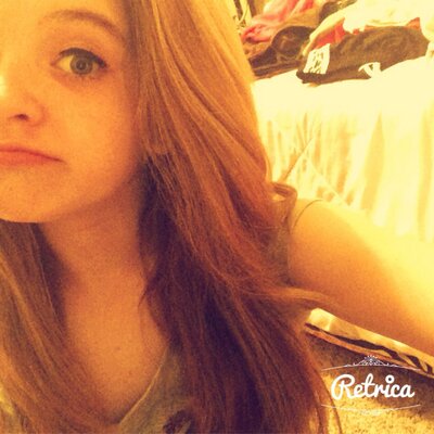 Profile Picture of Elizabeth Wyatt (@elizabethwyatt_) on Twitter