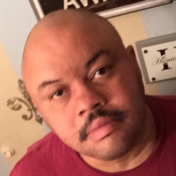 Profile Picture of David Lusk (@davidlusk2000) on Poshmark